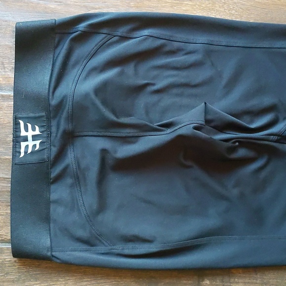 Heroine Sport Black Mesh Crop Leggings - Women's Small - Picture 6 of 6